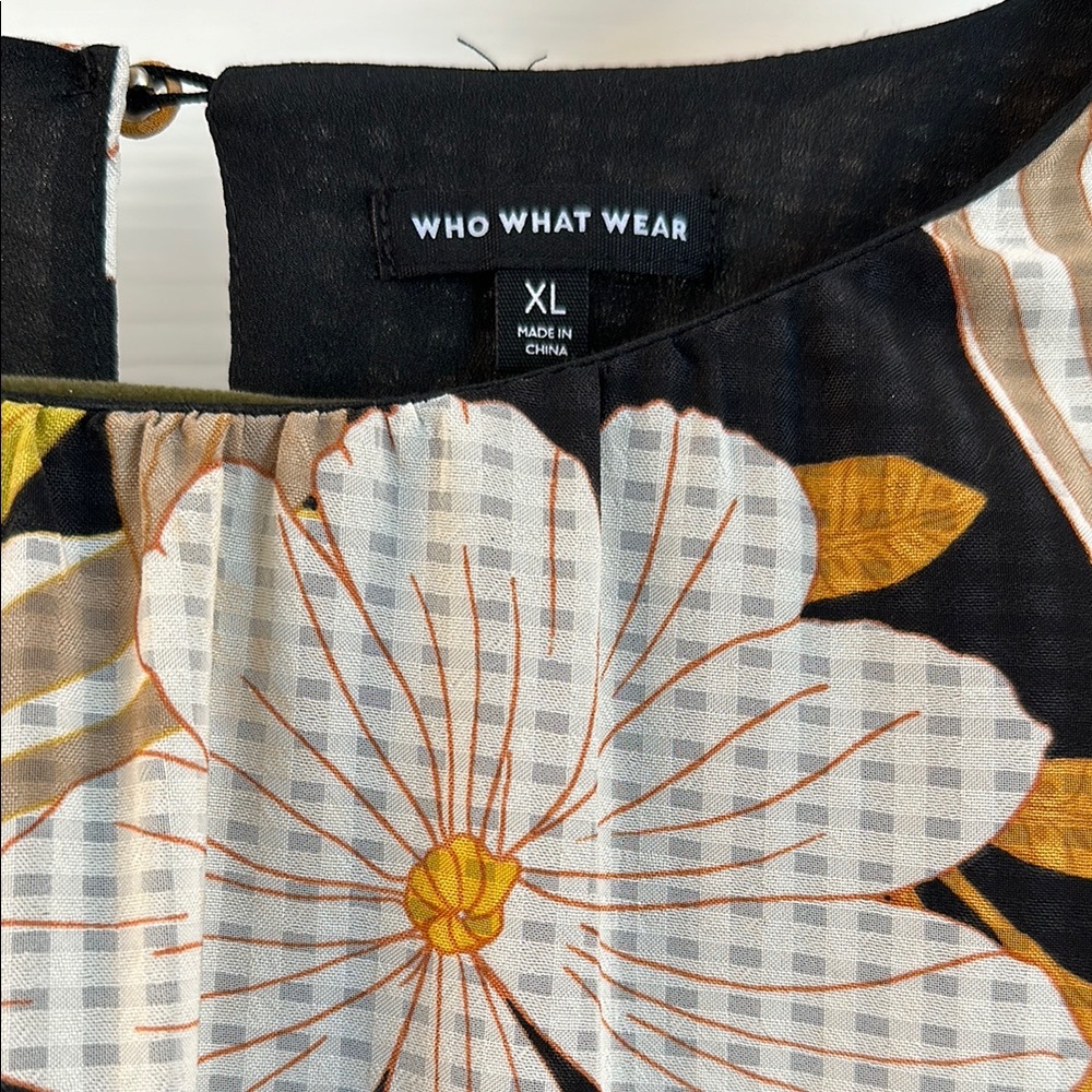 Floral Dress - Picture 3 of 4